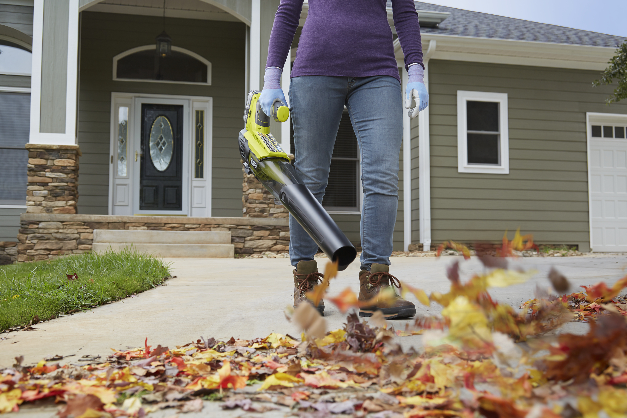 Leaf Blower Buying Guide RYOBI Landscapes Leaf Blower Buying Guide RYOBI Landscapes