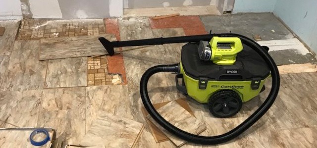 Photo: Ryobi P770 Cordless Wet/Dry Vac Review – A Handy Little Sucker?