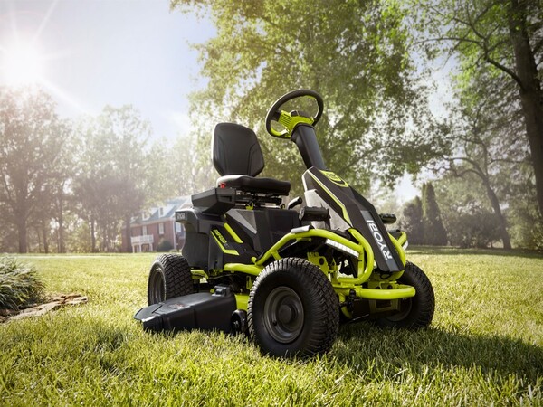 38 ELECTRIC RIDING MOWER 100 AH RYOBI Tools