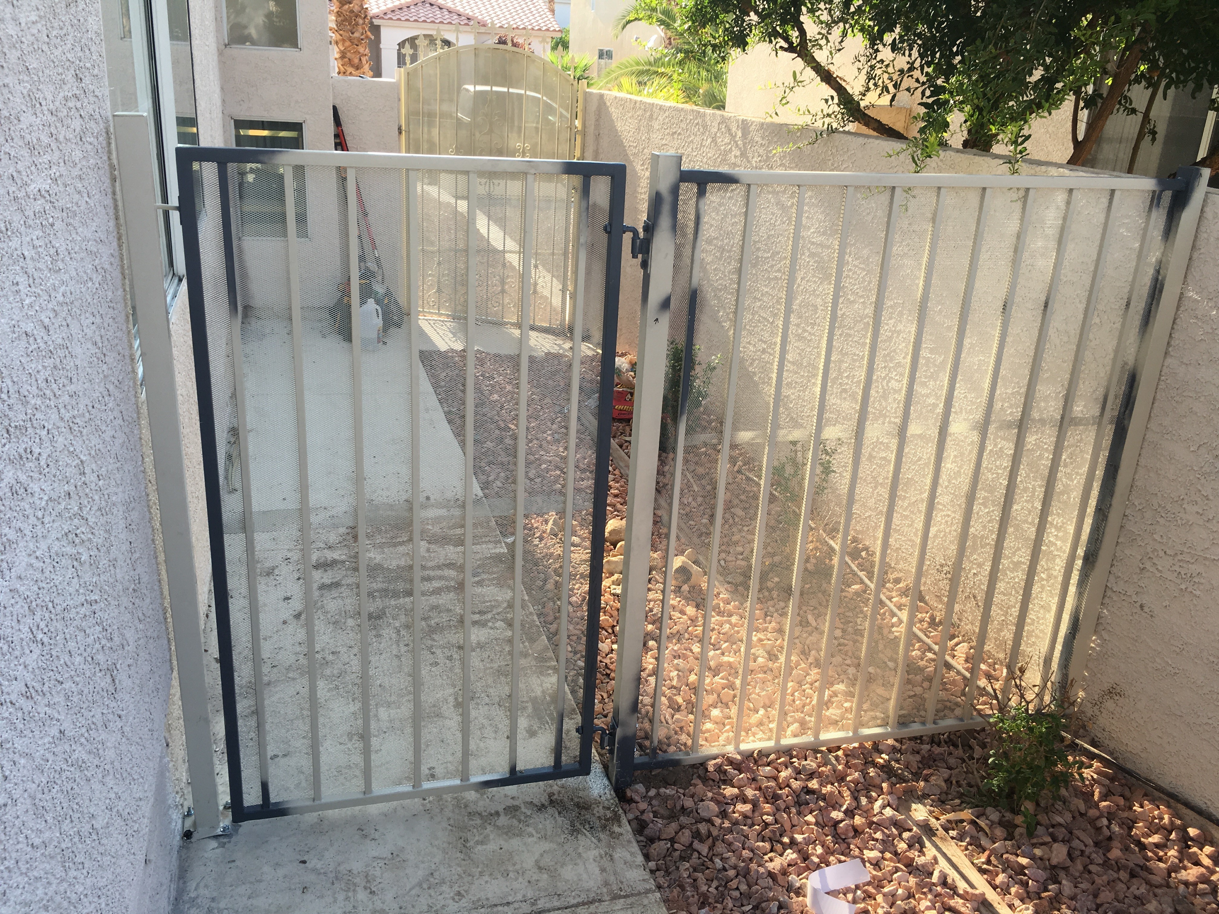 dog run gate