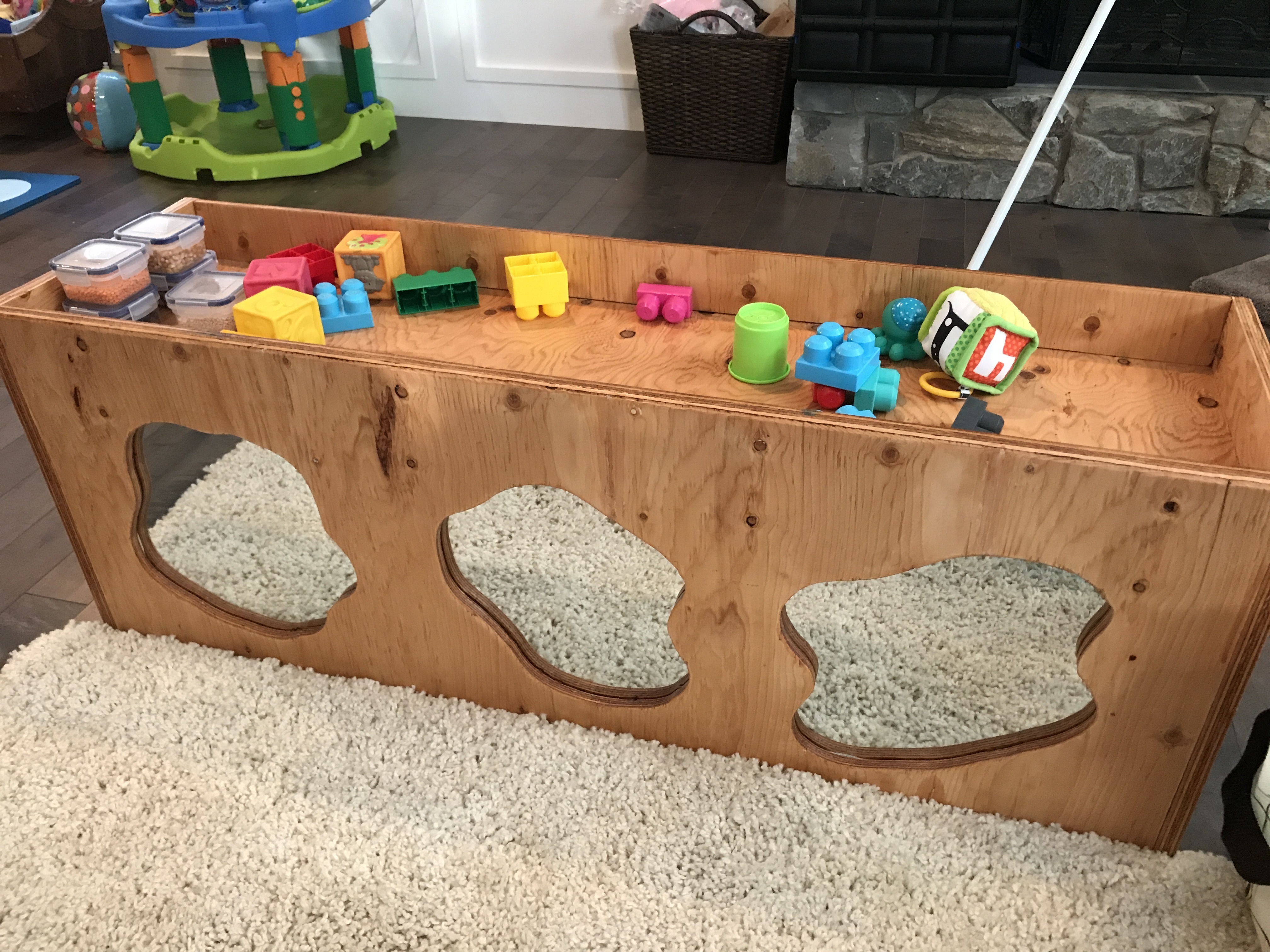 toddler standing play table