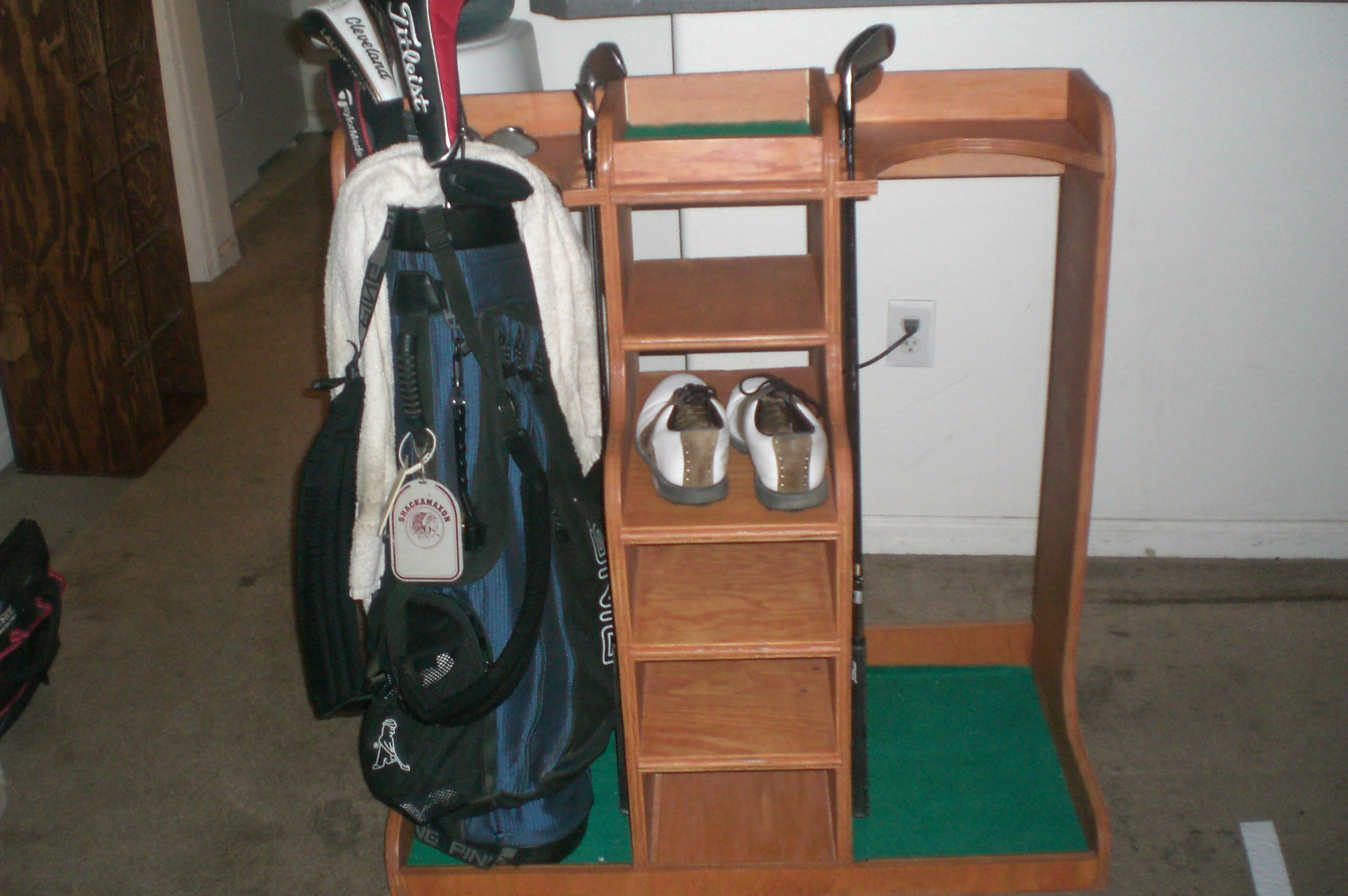 wooden golf bag organizer for home