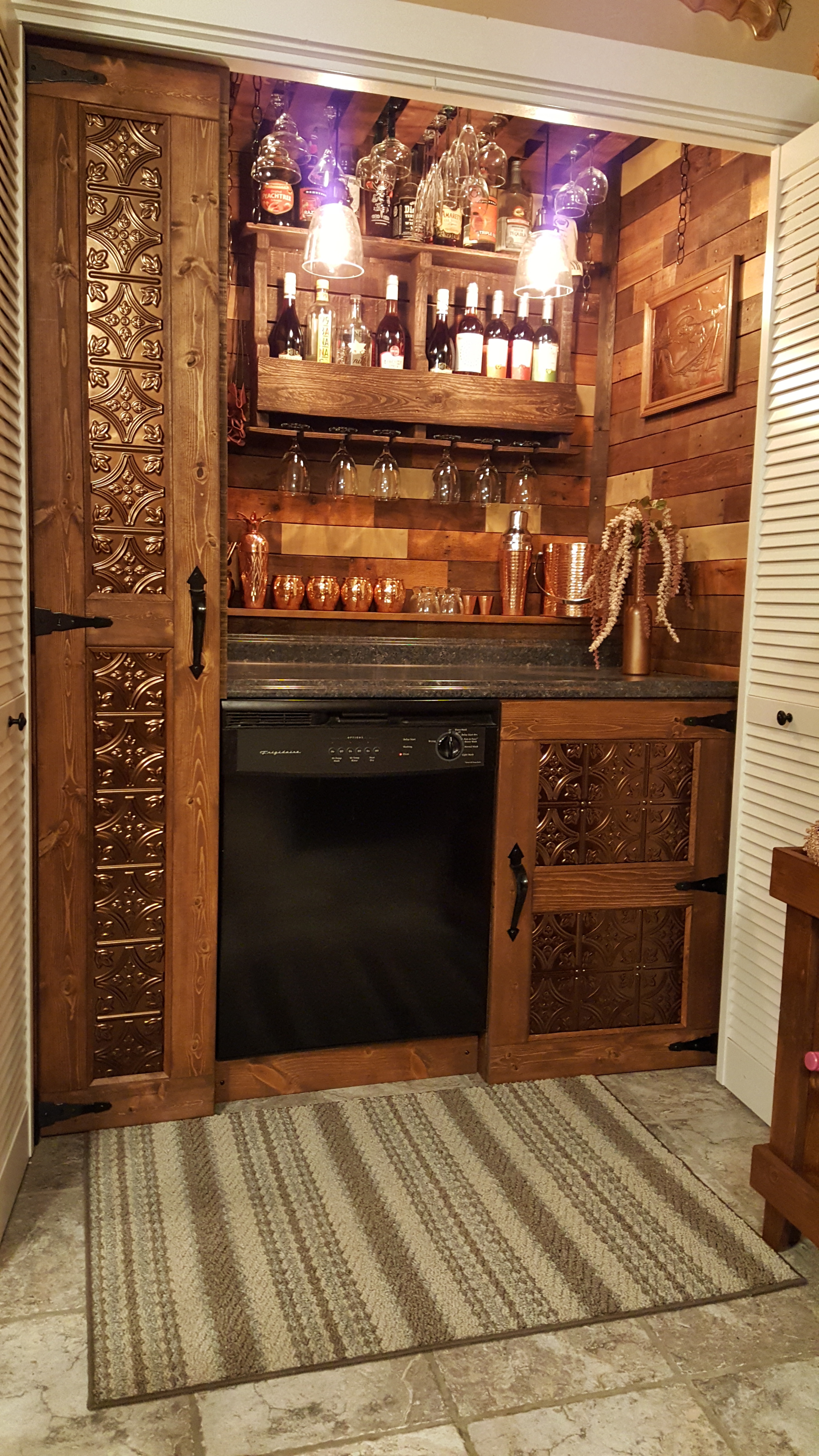 Reclaimed pallet wall bar area. RYOBI Nation Projects