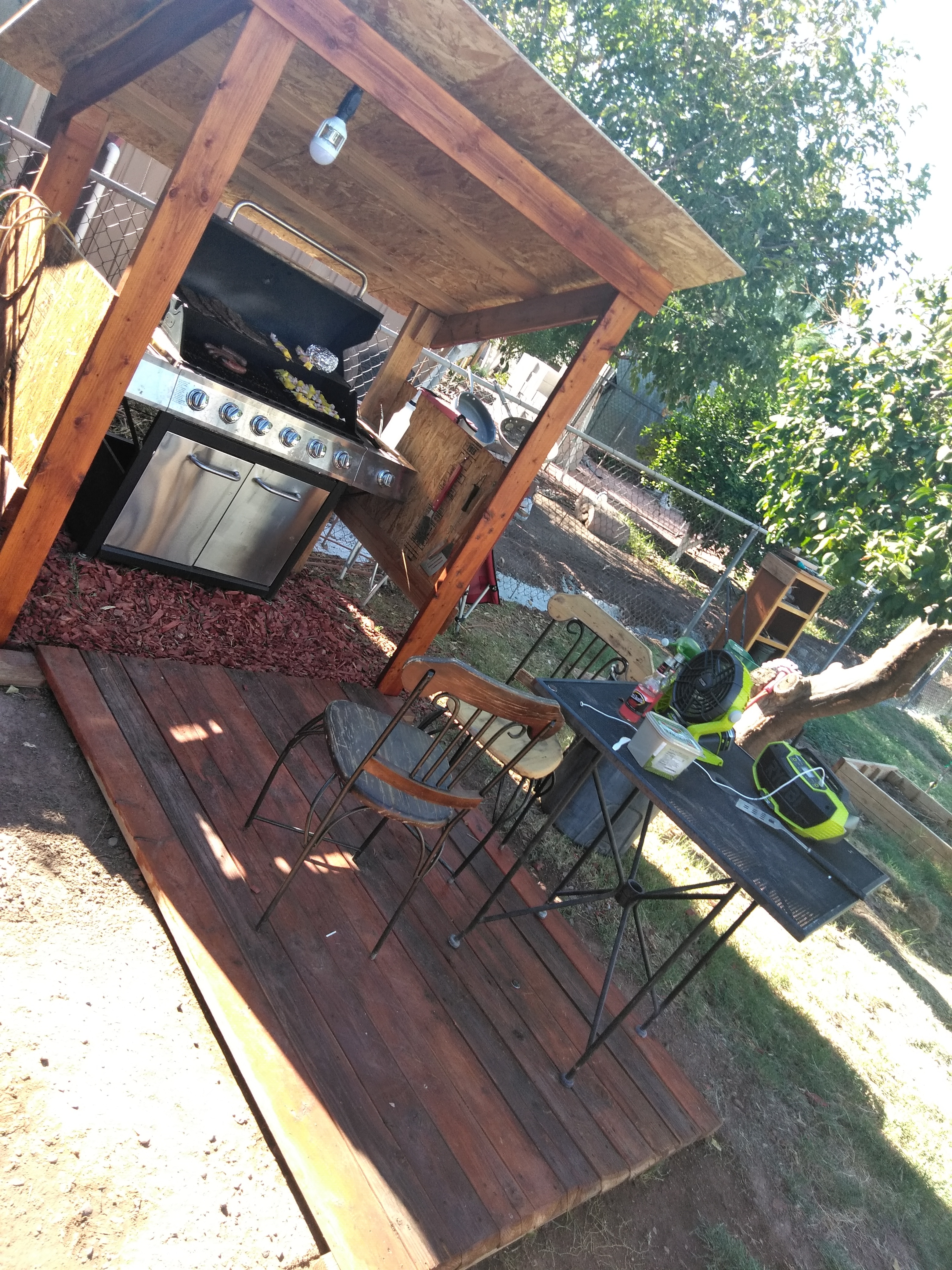 Grill gazebo and small deck - RYOBI Nation Projects