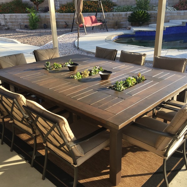 patio table with planter