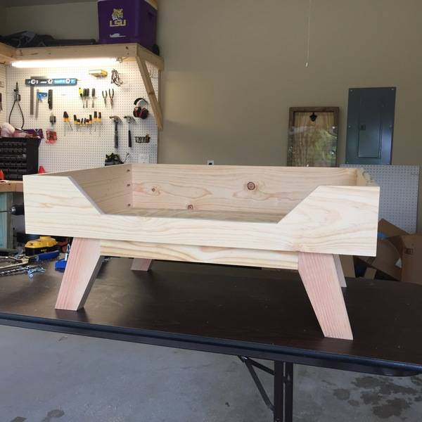 2x4 dog bed