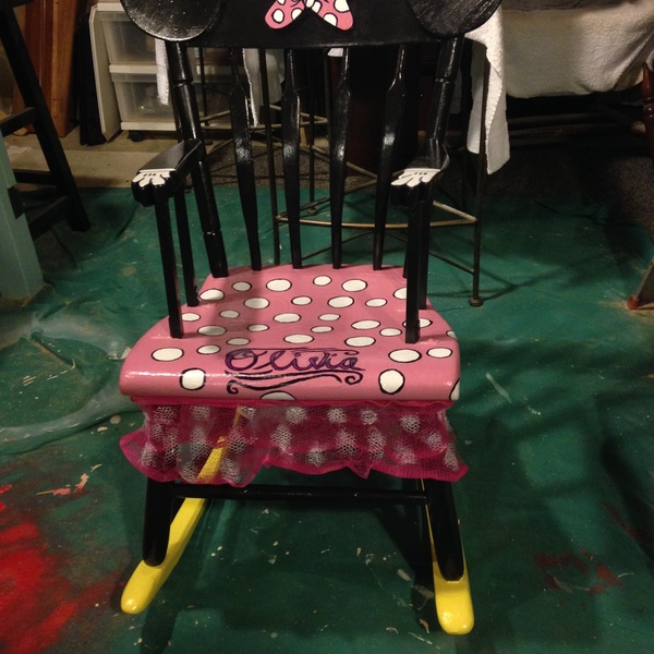 minnie mouse rocker chair