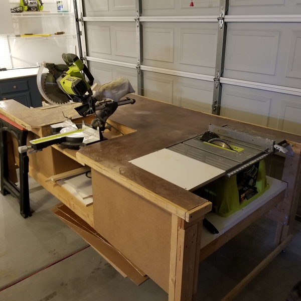 combination miter saw/table saw/router bench on wheels