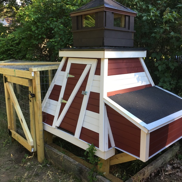 Lighthouse Chicken Coop - RYOBI Nation Projects