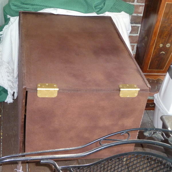 FLAT ROOF CAT HOUSE WITH HINGED OPEN DOORS - RYOBI Nation ...