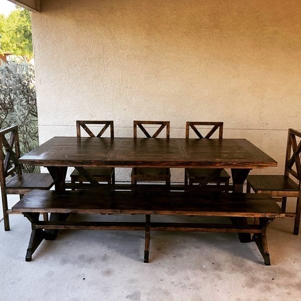 Photo: Farmhouse dining set