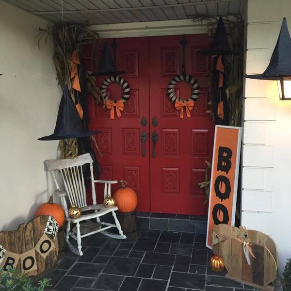 Photo: a BOO-tiful porch
